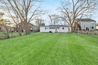 1034 S Harrison Street, Batavia, IL 60510 - Photo 5