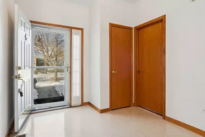 21050 W Aspen Lane, Plainfield, IL 60544 - Photo 3