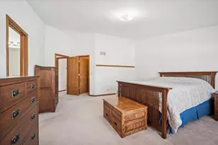 233 Wildflower Ln, Round Lake Beach, IL 60073 - Photo 15