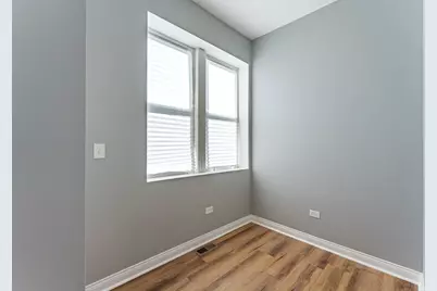 1934 S Saint Louis Avenue, Chicago, IL 60623 - Photo 5