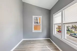 8428 S Escanaba Ave, Chicago, IL 60617 - Photo 15