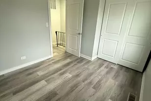 1311 Kingsbury Dr, Hanover Park, IL 60133 - Photo 15