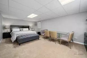 127 Camden Ct, Lincolnshire, IL 60069 - Photo 17