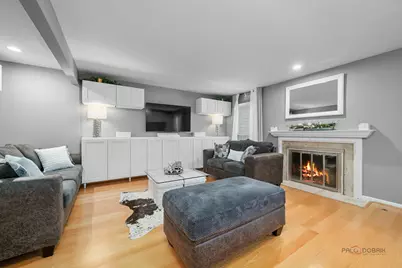 127 Camden Court, Lincolnshire, IL 60069 - Photo 5