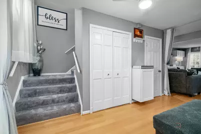 127 Camden Court, Lincolnshire, IL 60069 - Photo 3