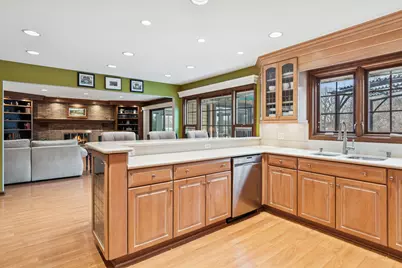 6487 Bannister Court, Lisle, IL 60532 - Photo 13