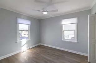 526 Grandview Dr, Round Lake Park, IL 60073 - Photo 13