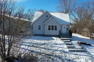 526 Grandview Dr, Round Lake Park, IL 60073 - Photo 1