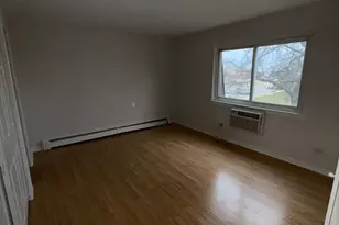 555 Heritage Dr, Hoffman Estates, IL 60169 - Photo 9