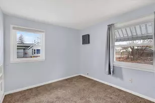 2929 Sewell St, Rockford, IL 61109 - Photo 13