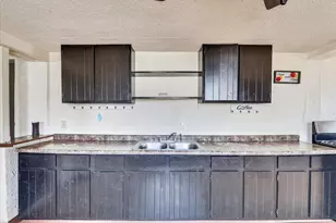 2929 Sewell St, Rockford, IL 61109 - Photo 7