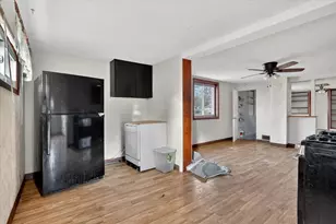 2929 Sewell St, Rockford, IL 61109 - Photo 9