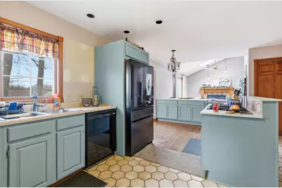 621 Huntley Terrace, Crete, IL 60417 - Photo 9