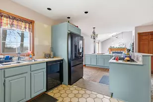 621 Huntley Terrace, Crete, IL 60417 - Photo 9