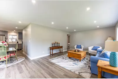 795 E 163rd Street, South Holland, IL 60473 - Photo 5