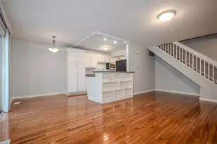 240 Chippewa Ct, Bolingbrook, IL 60440 - Photo 5