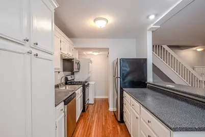 240 Chippewa Court #B, Bolingbrook, IL 60440 - Photo 7