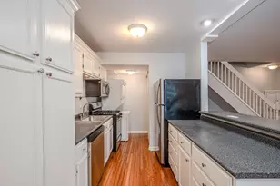 240 Chippewa Ct, Bolingbrook, IL 60440 - Photo 7