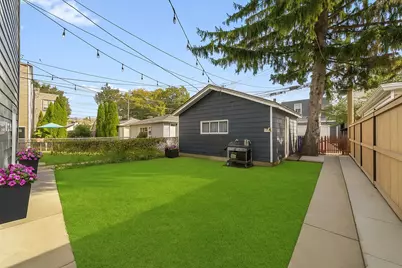 3847 N Spaulding Avenue, Chicago, IL 60618 - Photo 35