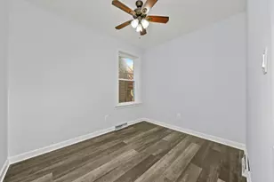 3847 N Spaulding Ave, Chicago, IL 60618 - Photo 25