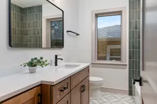 3317 N Avers Ave, Chicago, IL 60618 - Photo 17