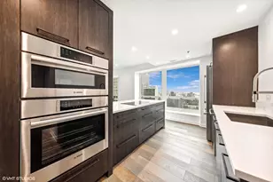 57 E Delaware Pl, Chicago, IL 60611 - Photo 9