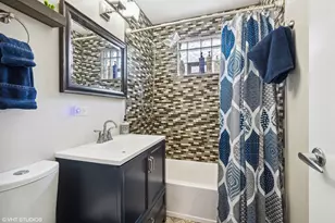 2124 Seward St, Evanston, IL 60202 - Photo 11