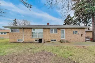 5871 N Overhill Ave, Chicago, IL 60631 - Photo 27