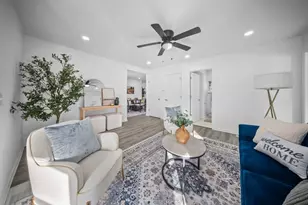 302 N Center St, Plano, IL 60545 - Photo 11