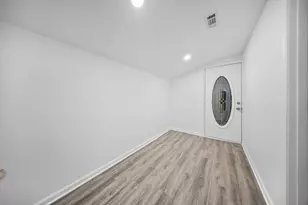 302 N Center St, Plano, IL 60545 - Photo 23