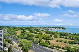 3950 N Lake Shore Dr, Chicago, IL 60613 - Photo 21