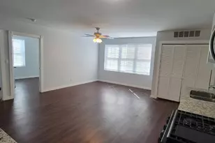 7441 N Rogers Ave, Chicago, IL 60626 - Photo 5