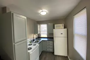 942 N Schuyler Ave, Kankakee, IL 60901 - Photo 5