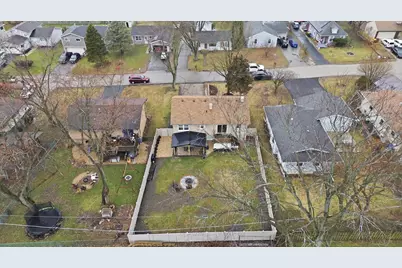 600 Seminole Trail, Lake in the Hills, IL 60156 - Photo 23