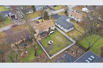 600 Seminole Trail, Lake in the Hills, IL 60156 - Photo 25