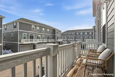 2117 Yellowstone Boulevard, Mundelein, IL 60060 - Photo 15