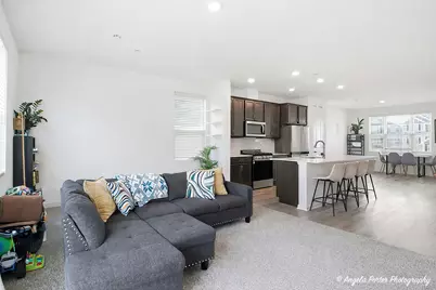 2117 Yellowstone Boulevard, Mundelein, IL 60060 - Photo 11