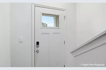 2117 Yellowstone Boulevard, Mundelein, IL 60060 - Photo 3