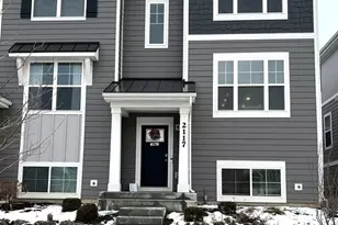 2117 Yellowstone Blvd, Mundelein, IL 60060 - Photo 1