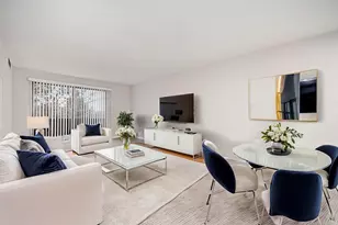 700 Wellington Ave, Elk Grove Village, IL 60007 - Photo 3