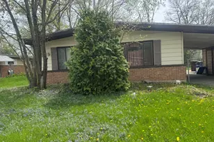 329 Somonauk St, Park Forest, IL 60466 - Photo 1