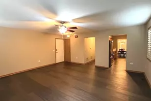 182 Saenz Ln, Joliet, IL 60436 - Photo 3