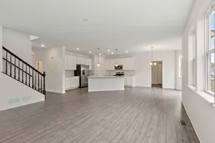 32006 Savannah Dr, Lakemoor, IL 60051 - Photo 11