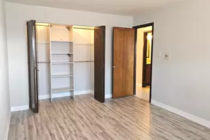 7540 W 111th St, Worth, IL 60482 - Photo 11