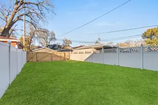 602 E 88th Pl, Chicago, IL 60619 - Photo 25