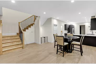 2035 S 11th Avenue, Maywood, IL 60153 - Photo 7