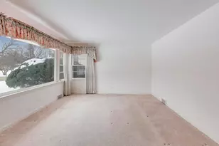 2537 Pick Dr, Glenview, IL 60025 - Photo 5