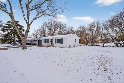 1118 Manchester Mall, McHenry, IL 60050 - Photo 1