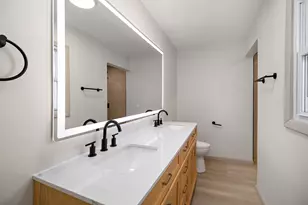 208 Sycamore Ln, Momence, IL 60954 - Photo 11