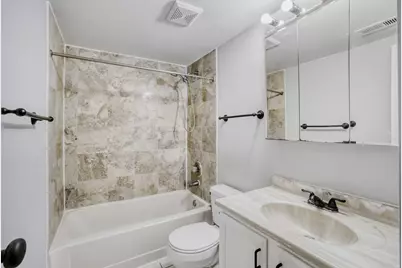 2252 Abbeywood Drive #E, Lisle, IL 60532 - Photo 9